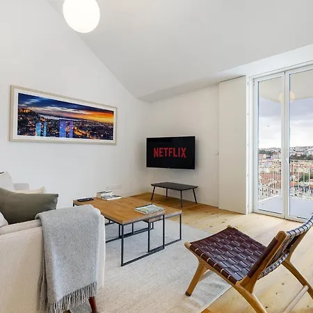 Whome View Penthouse Luxurious Living In With Ac & Elevator * Lisbona