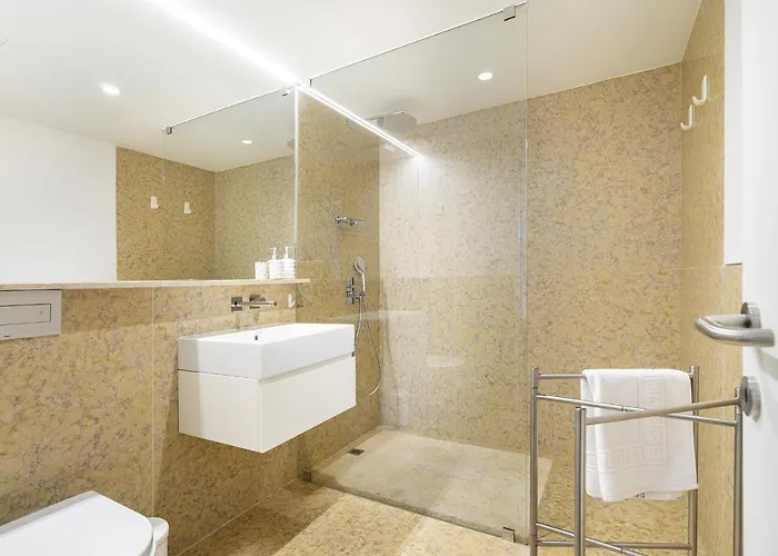 Whome View Penthouse Luxurious Living In With Ac & Elevator * Lisboa