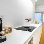 Whome View Penthouse Luxurious Living In With Ac & Elevator Apartament Lizbona