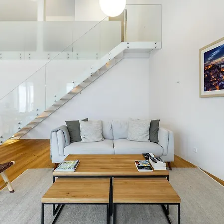 Whome View Penthouse Luxurious Living In With Ac & Elevator Apartament *